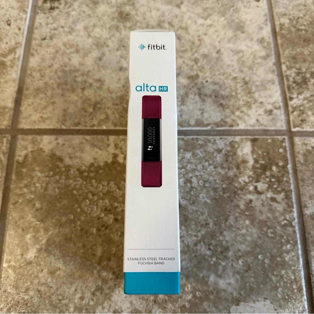 Fitbit Alta HR Size Large Fuchsia Band - Brand New in Box